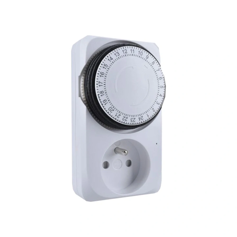 Mechanický spínací časovač do zásuvky 24 h, krok 15 min, 230 V/16 A