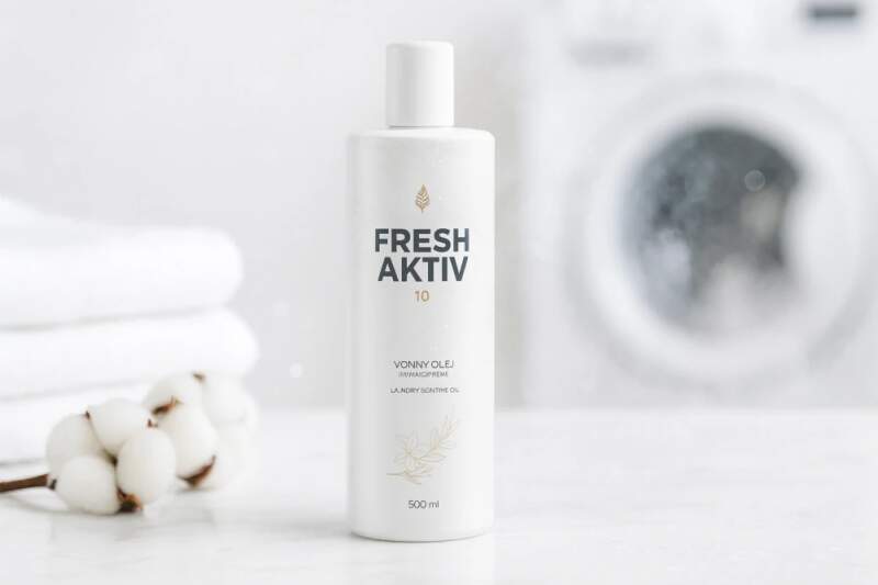 Levně FRESH AKTIV vonný olej na praní 10 Bílý, 500 ml (Koncentrovaný parfém do praní s elegantní citrusově-květinovou vůní. Dávkuje se do přihrádky na aviváž a vystačí přibližně na 100 praní.)